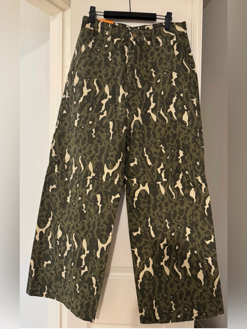 Women’s American Bazi Camo Rhinestone Jeans Size Small